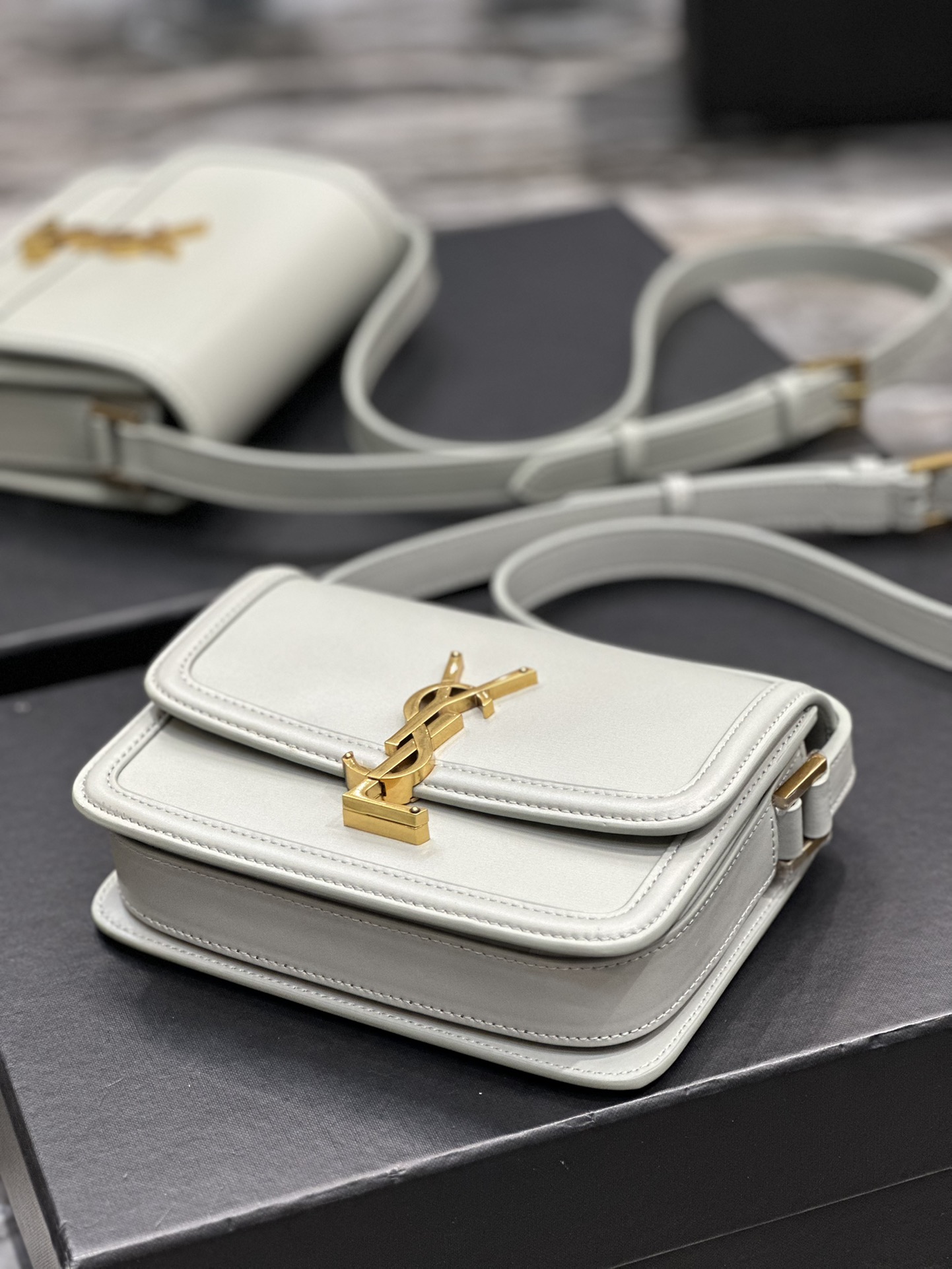 Handbags SAINT LAURENT 634305 size 19  13  5 cm - vstockx