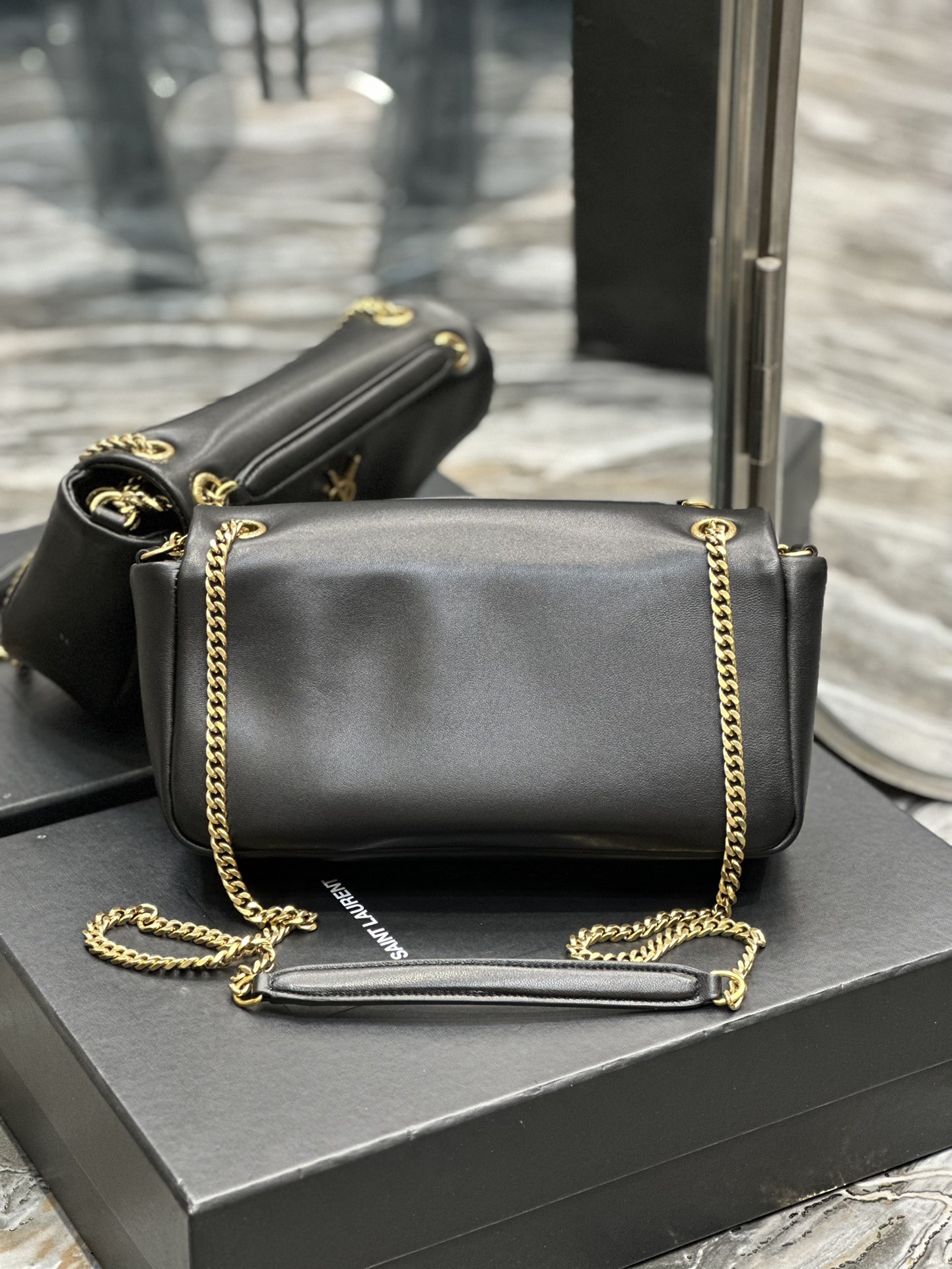 Handbags SAINT LAURENT 734153 size 26  14  7 cm - vstockx