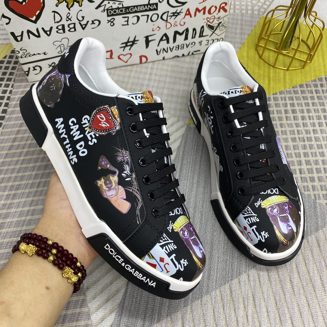 Dolce & Gabbana Low Tops Sneakers 102 - vstockx