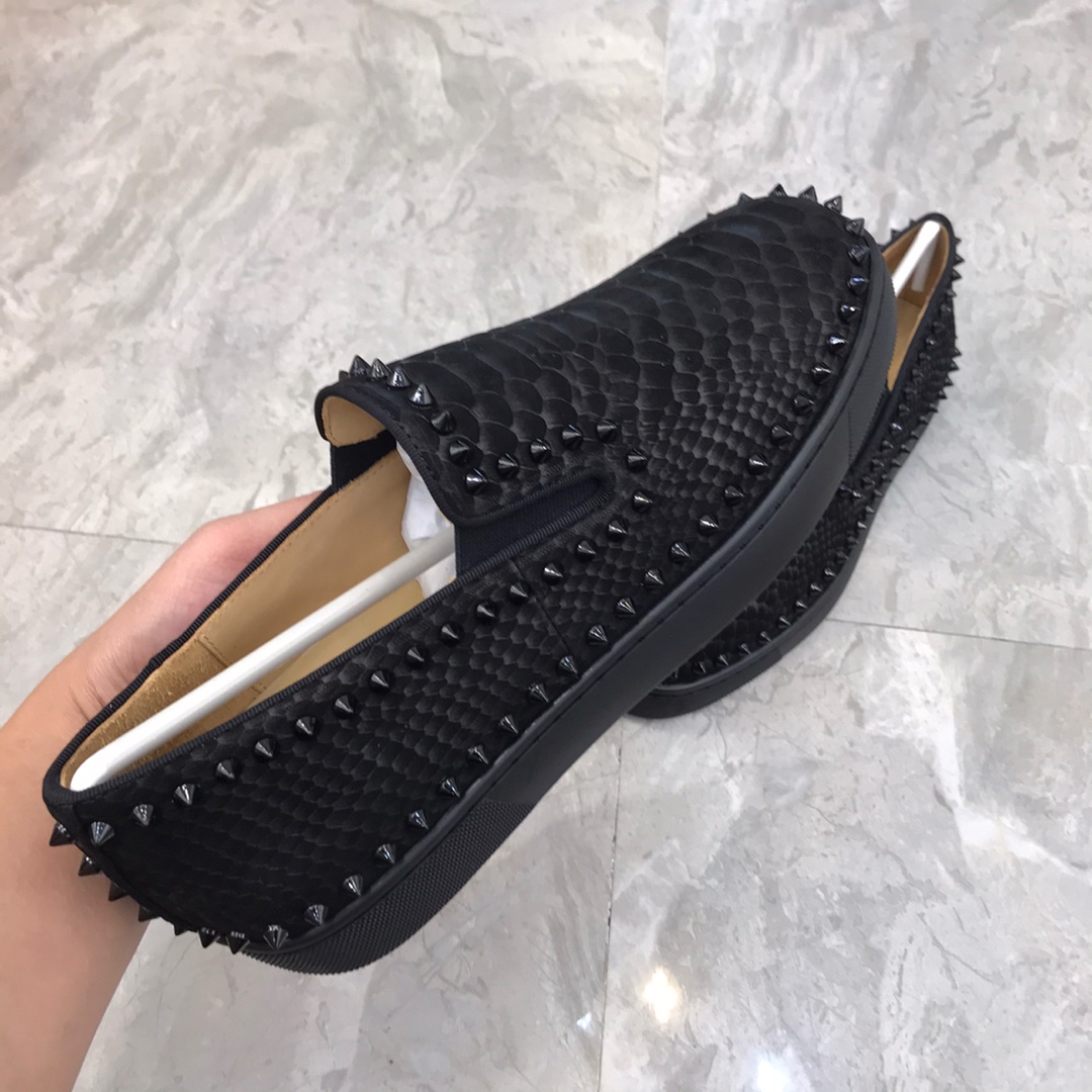 Christian Louboutin Louis Junior Spikes Orlato Flat Sneakers 52 - vstockx