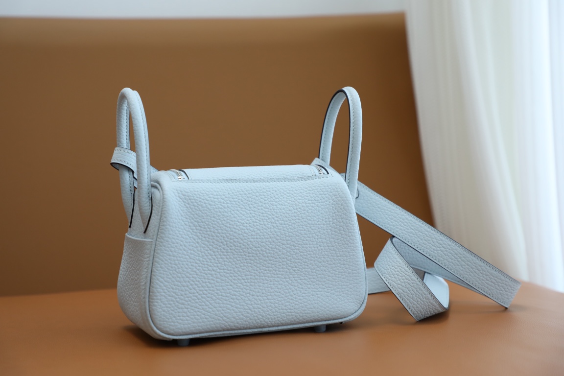 Handbags Hermes Lindy mini tc - vstockx