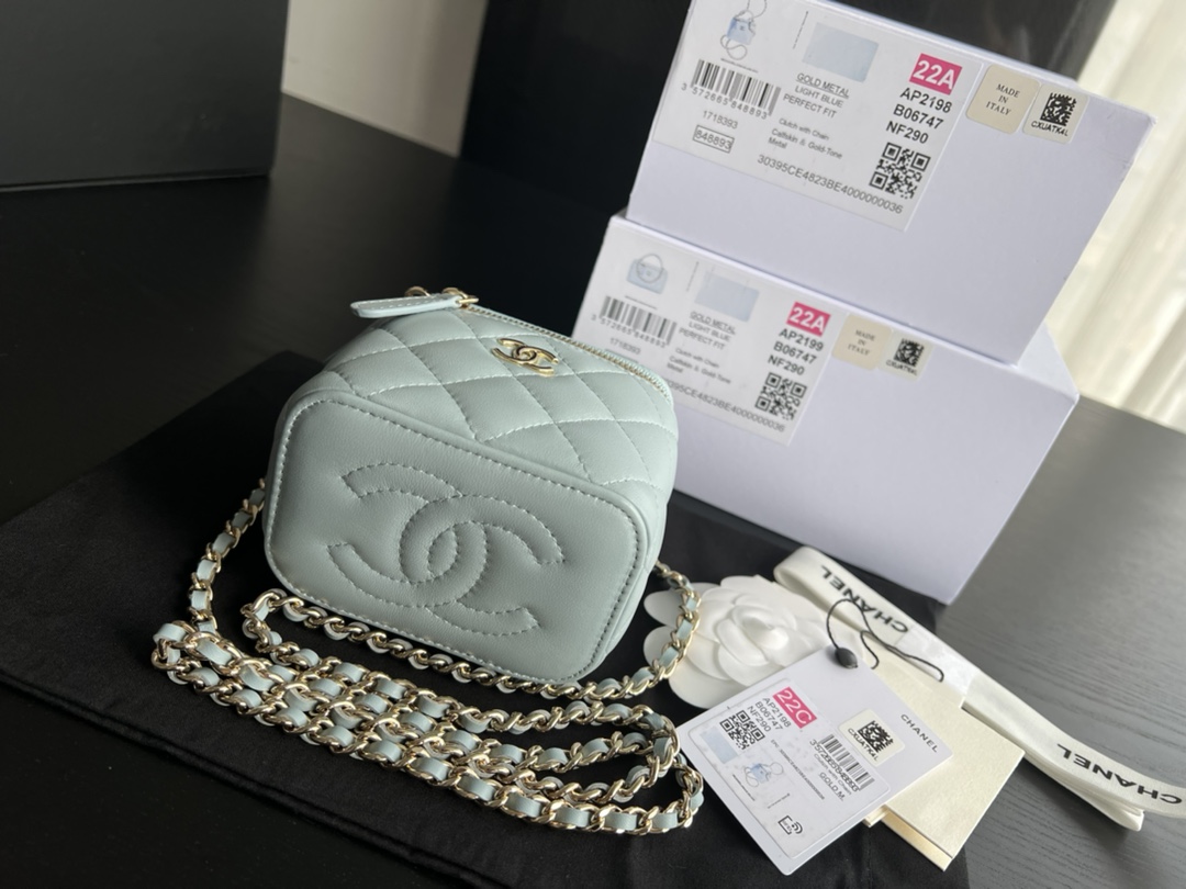 Handbag Chanel AP2198 size 11cmx8.5cmx7 cm - vstockx