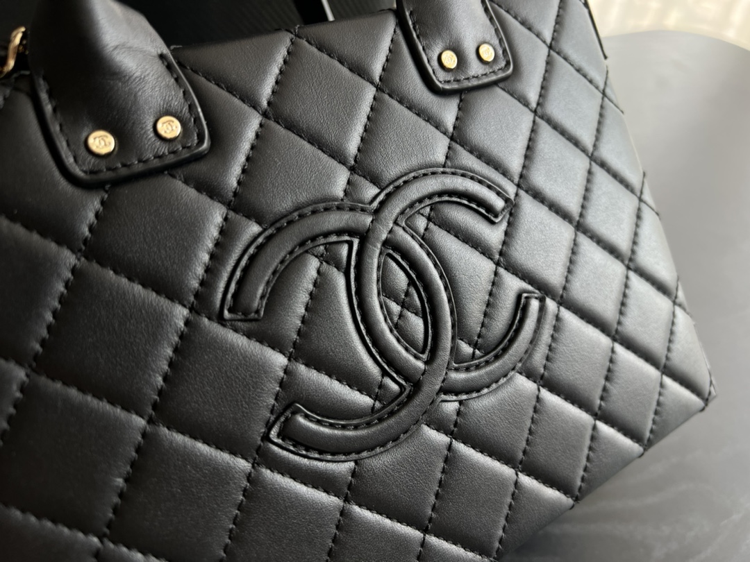 Handbag Chanel 3344 size 20.5cm15cmx10.5 cm - vstockx