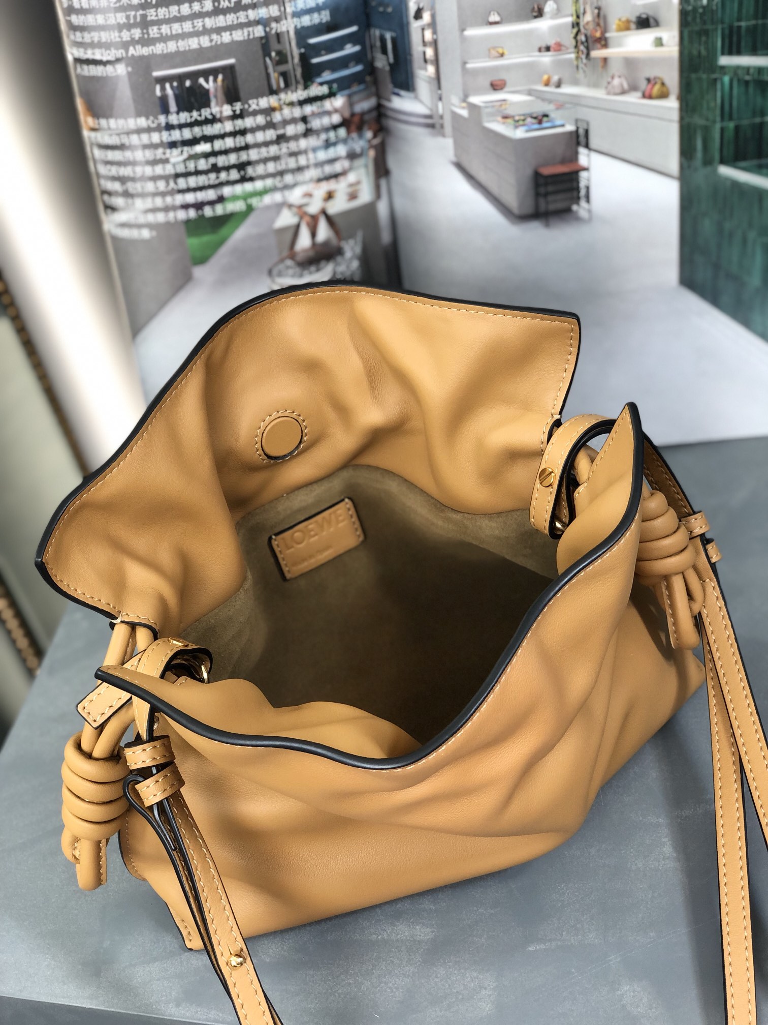 Handbags LOEWE mini flamenco clutch size:22.5-18-9 cm - vstockx