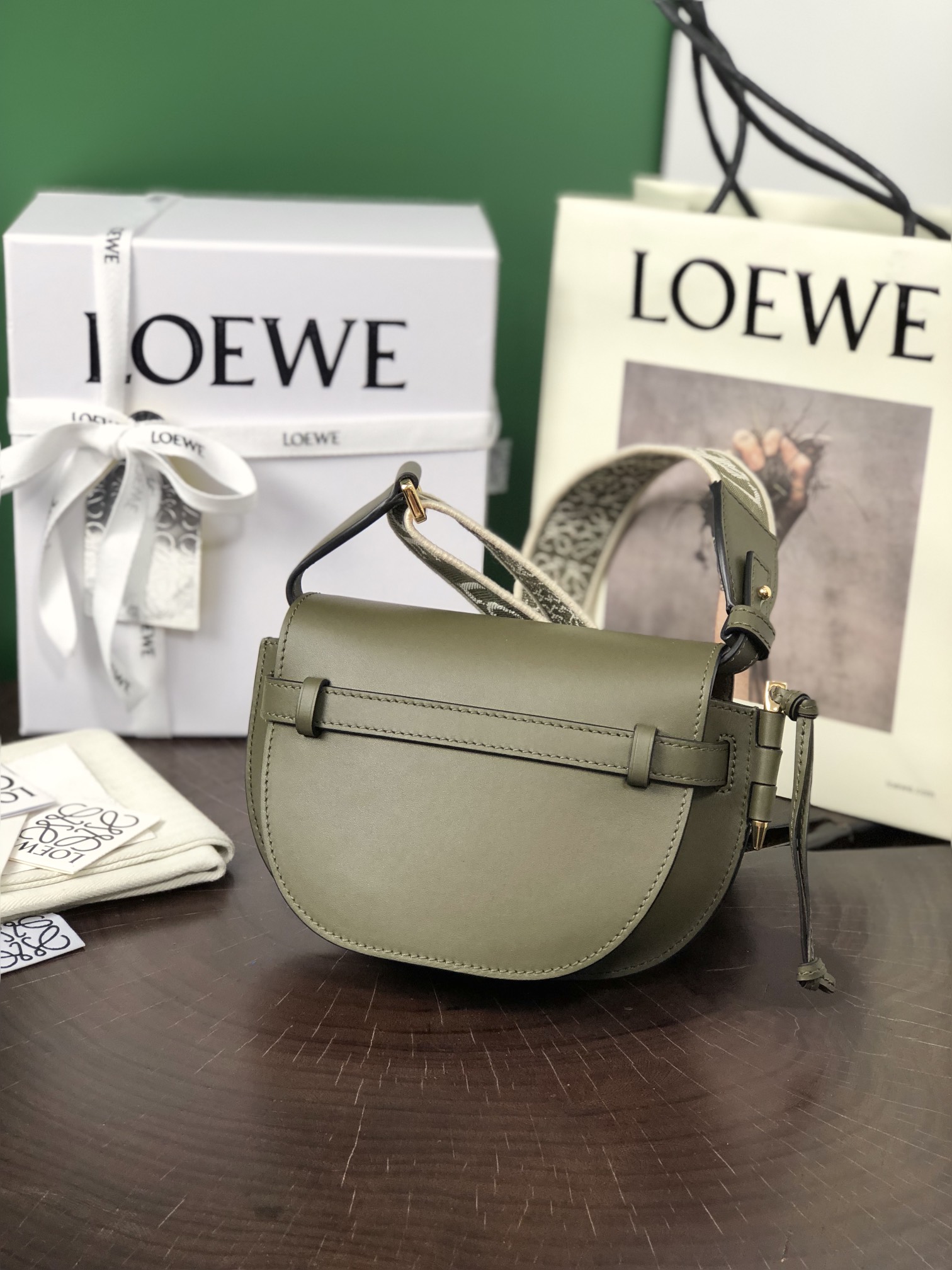Handbags LOEWE   size:15*12.5*9cm - vstockx