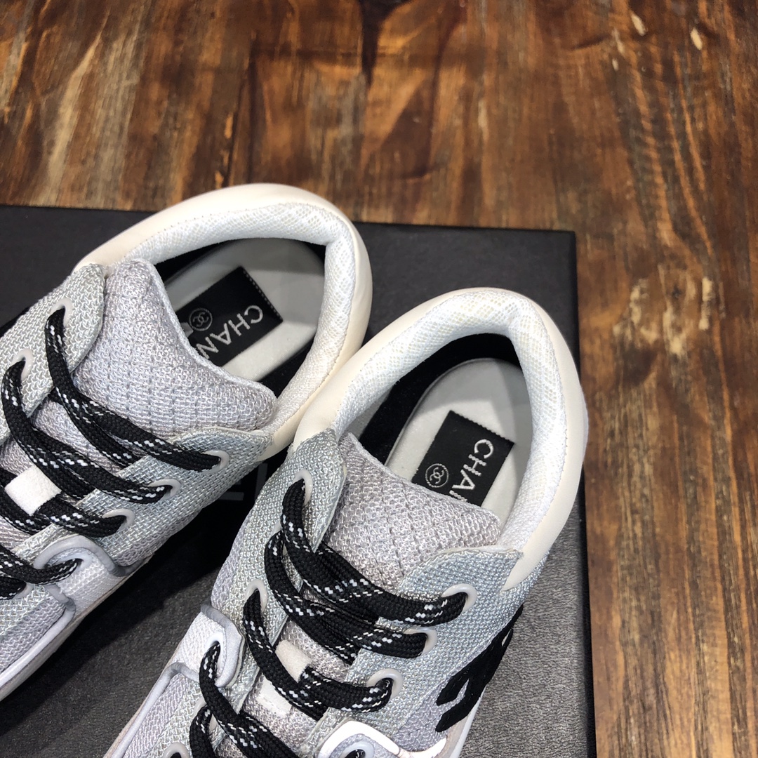 Chanel Fabric & Suede Calfskin Low Top Sneaker 5 - vstockx