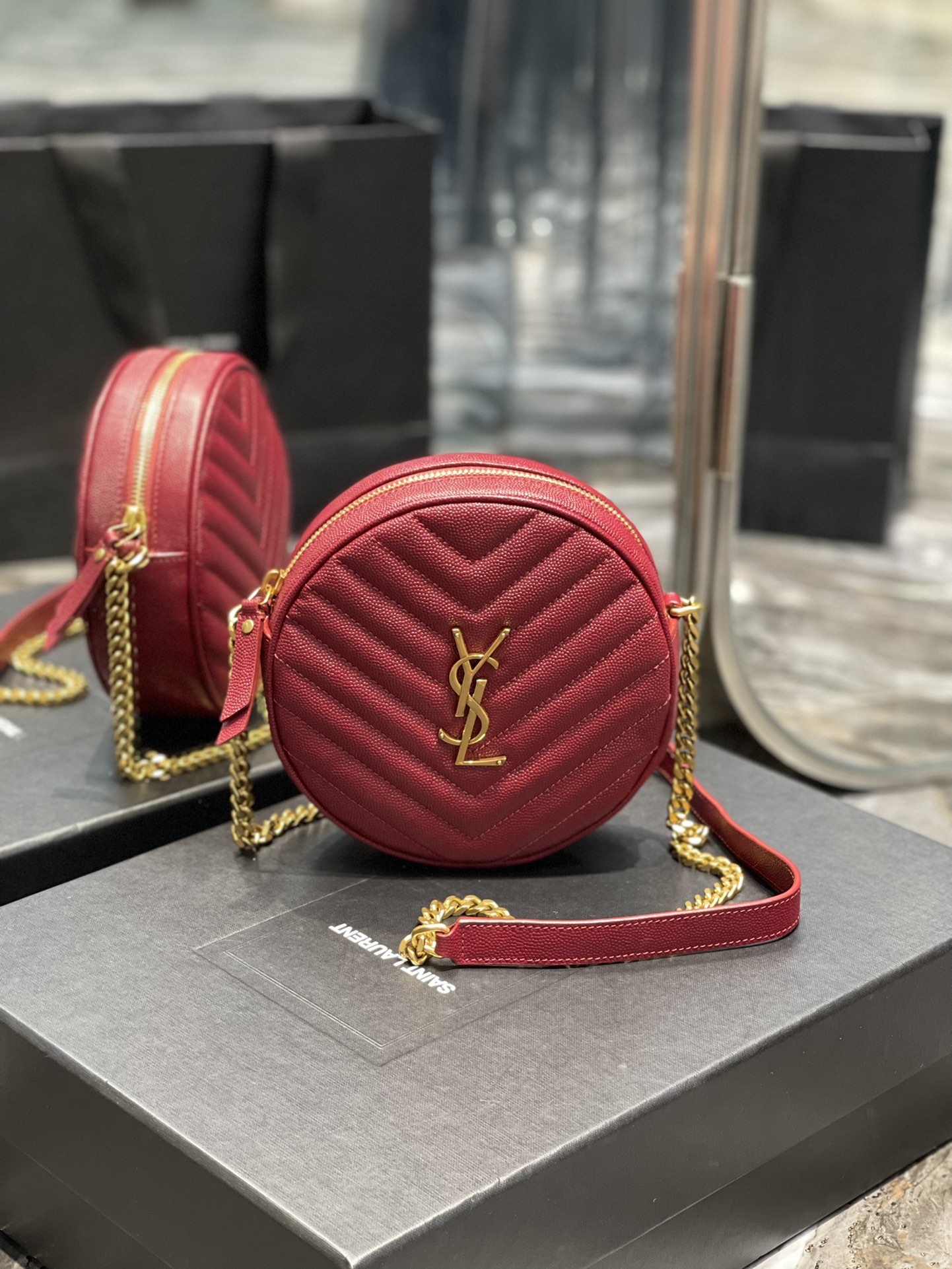 Handbags SAINT LAURENT 610436 size 17x17x5.5 cm - vstockx