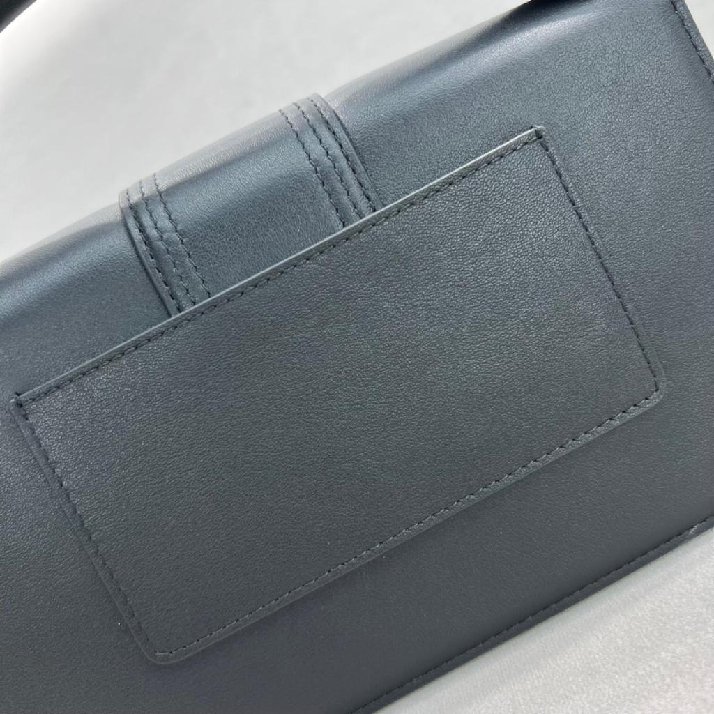 Jacquemus bamnino 2056 Large size: 24x13x7cm Small size: 18x6x7cm - vstockx