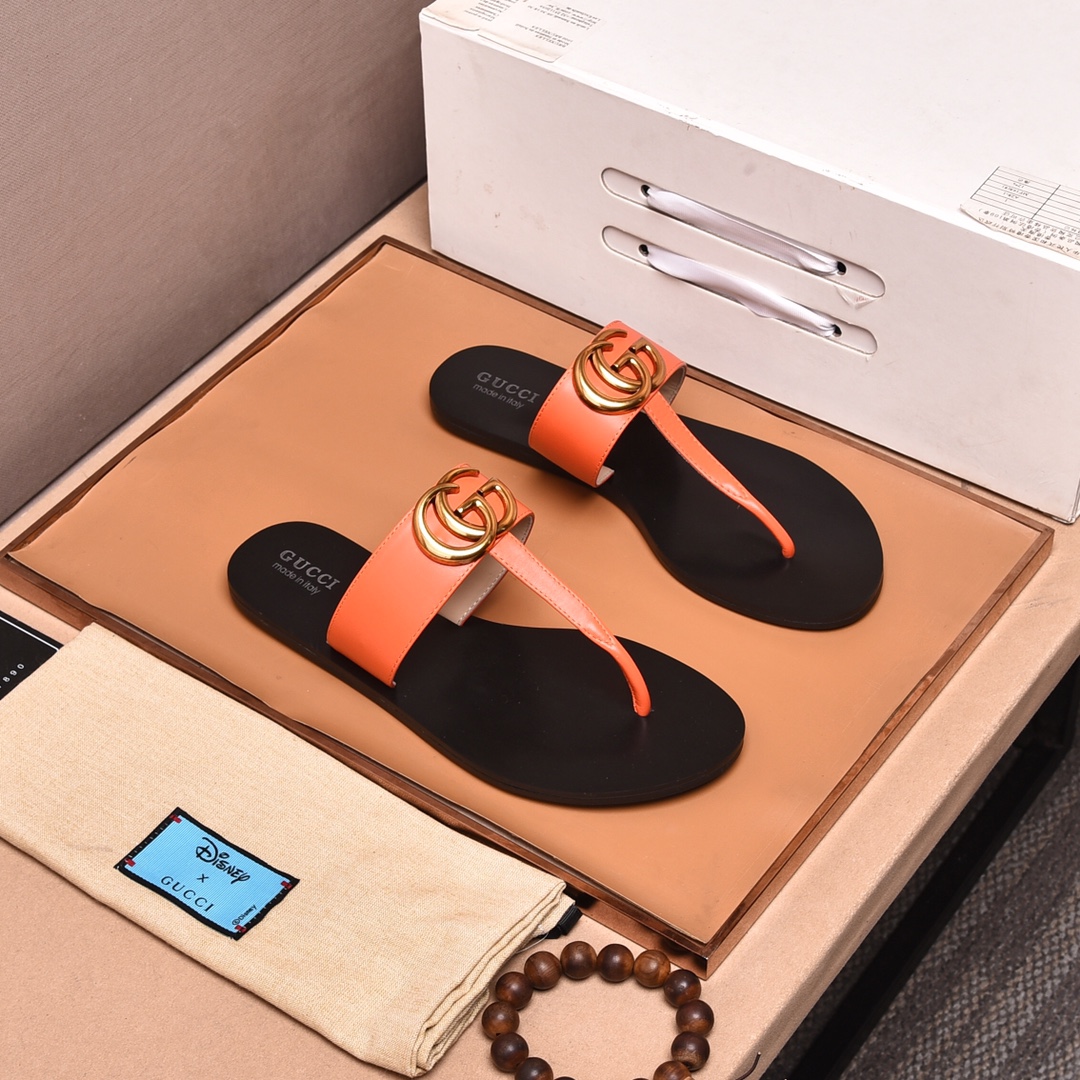 Gucci Slippers 4 - vstockx