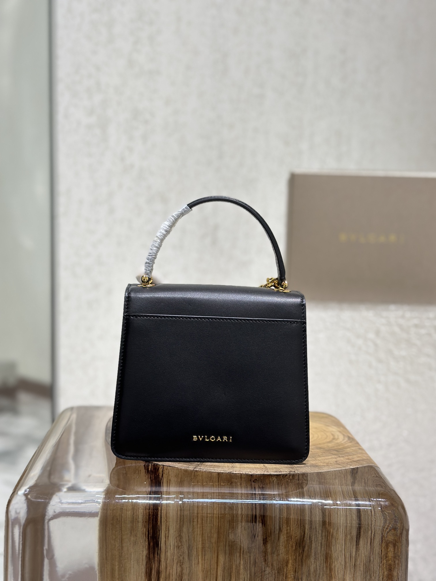 Handbags Bvlgari 290762 size:18*15*9.5 cm - vstockx