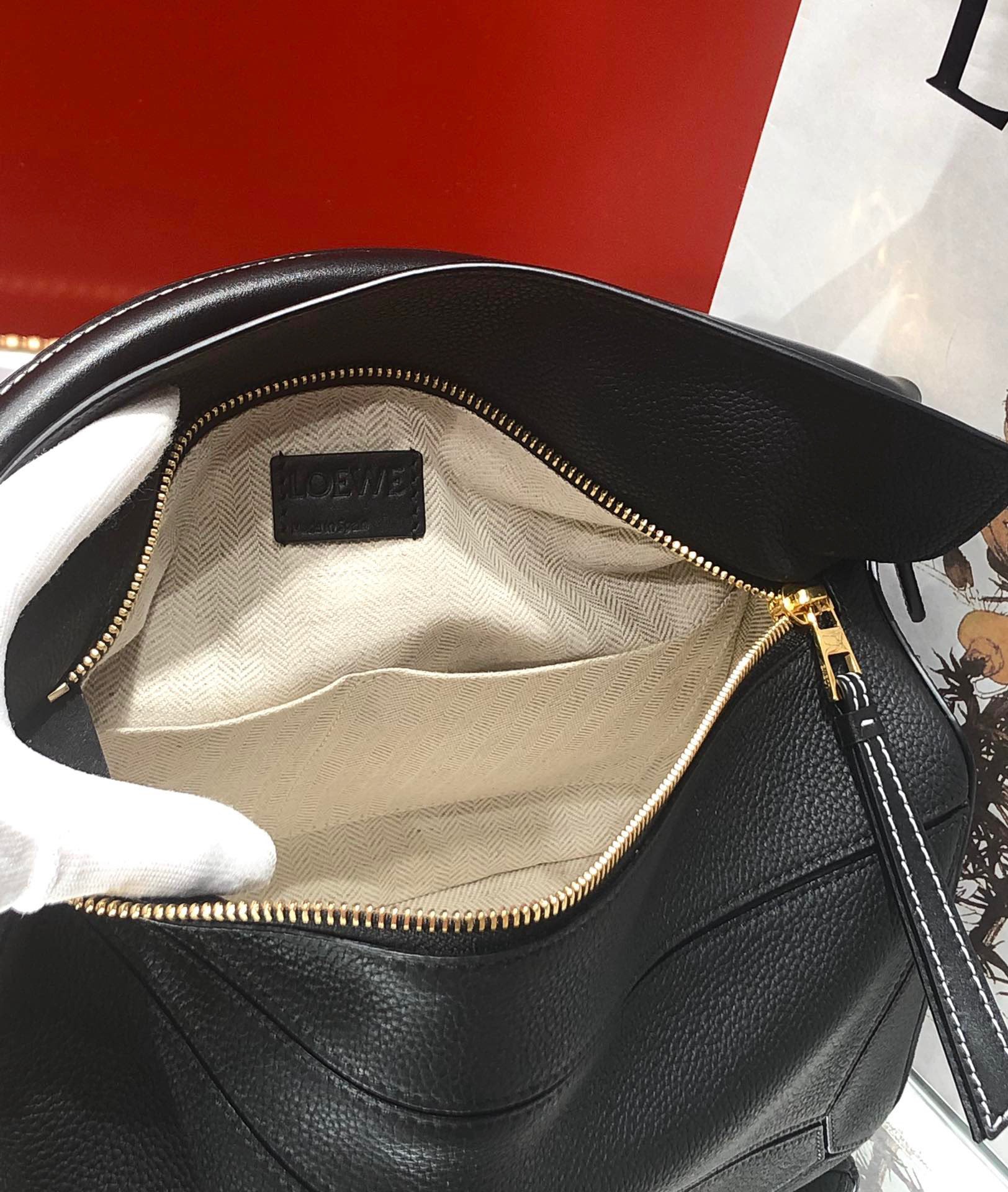 Handbags LOEWE Ykk size:29x18x12 cm - vstockx
