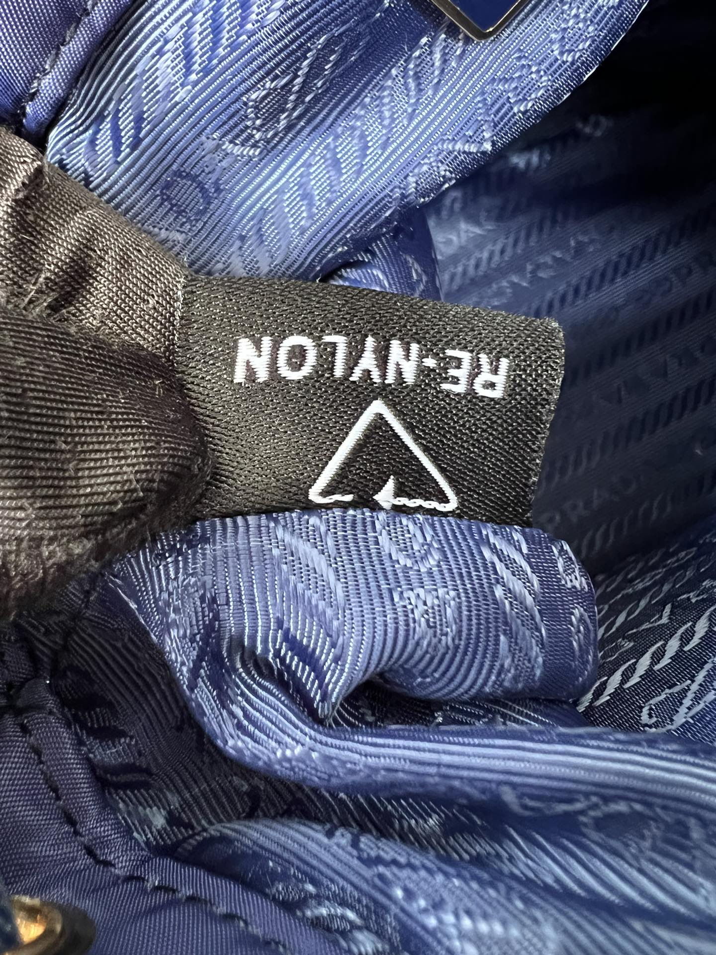 handbags prada 1BH038 22.5*17.5*12 - vstockx