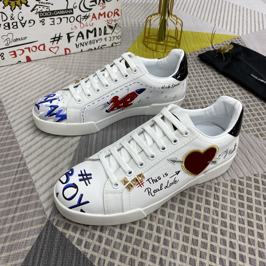 Dolce & Gabbana Low Tops Sneakers 104 - vstockx