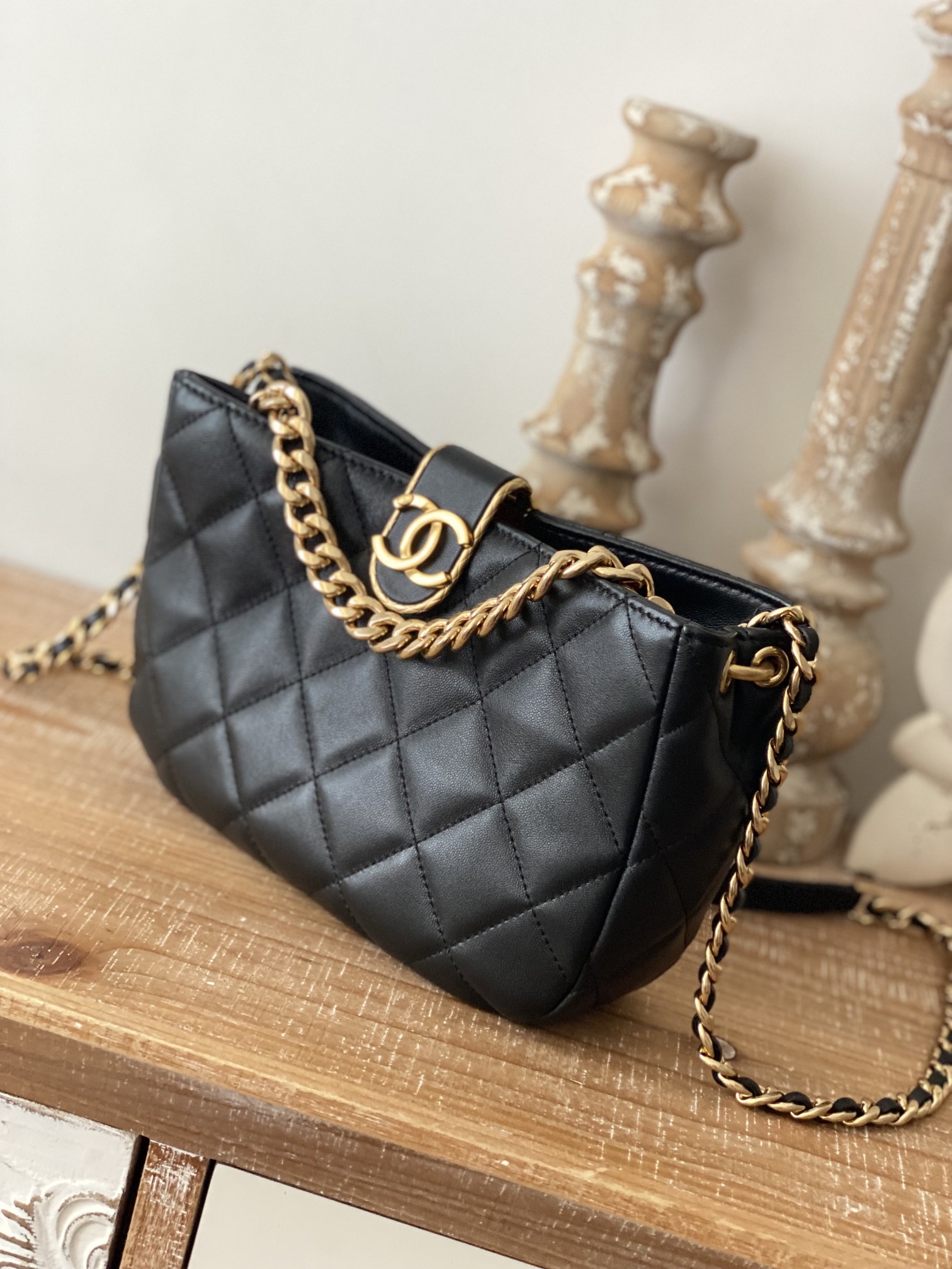 Handbag Chanel 3476 size 17*23*7* cm - vstockx