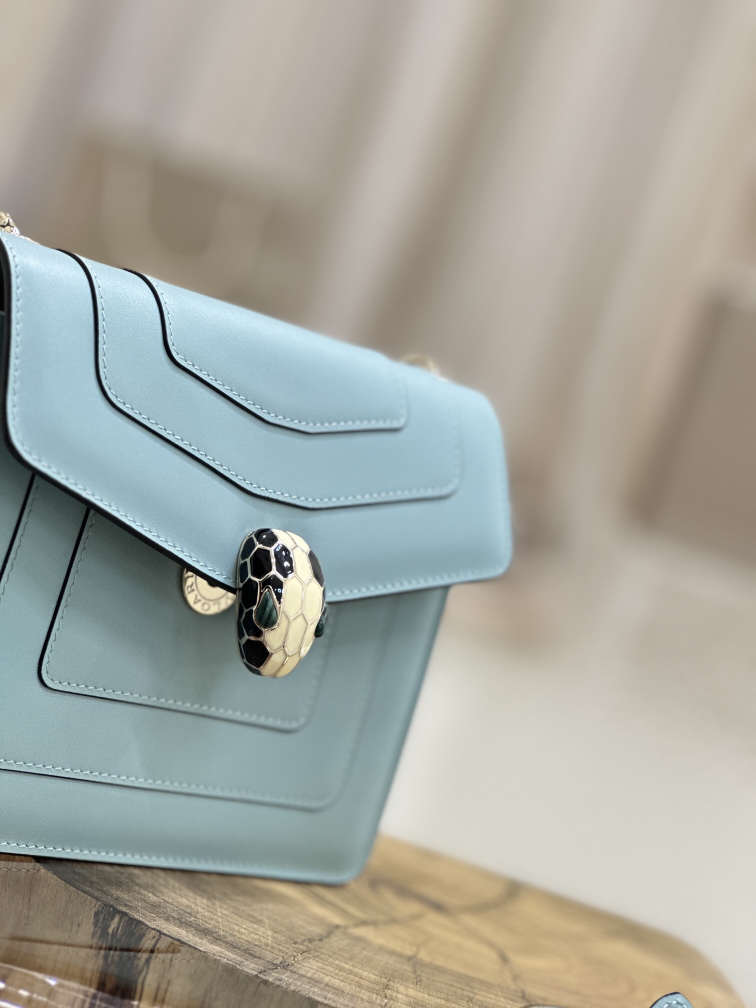 Handbags Bvlgari 35107 size:20*15*5 cm - vstockx