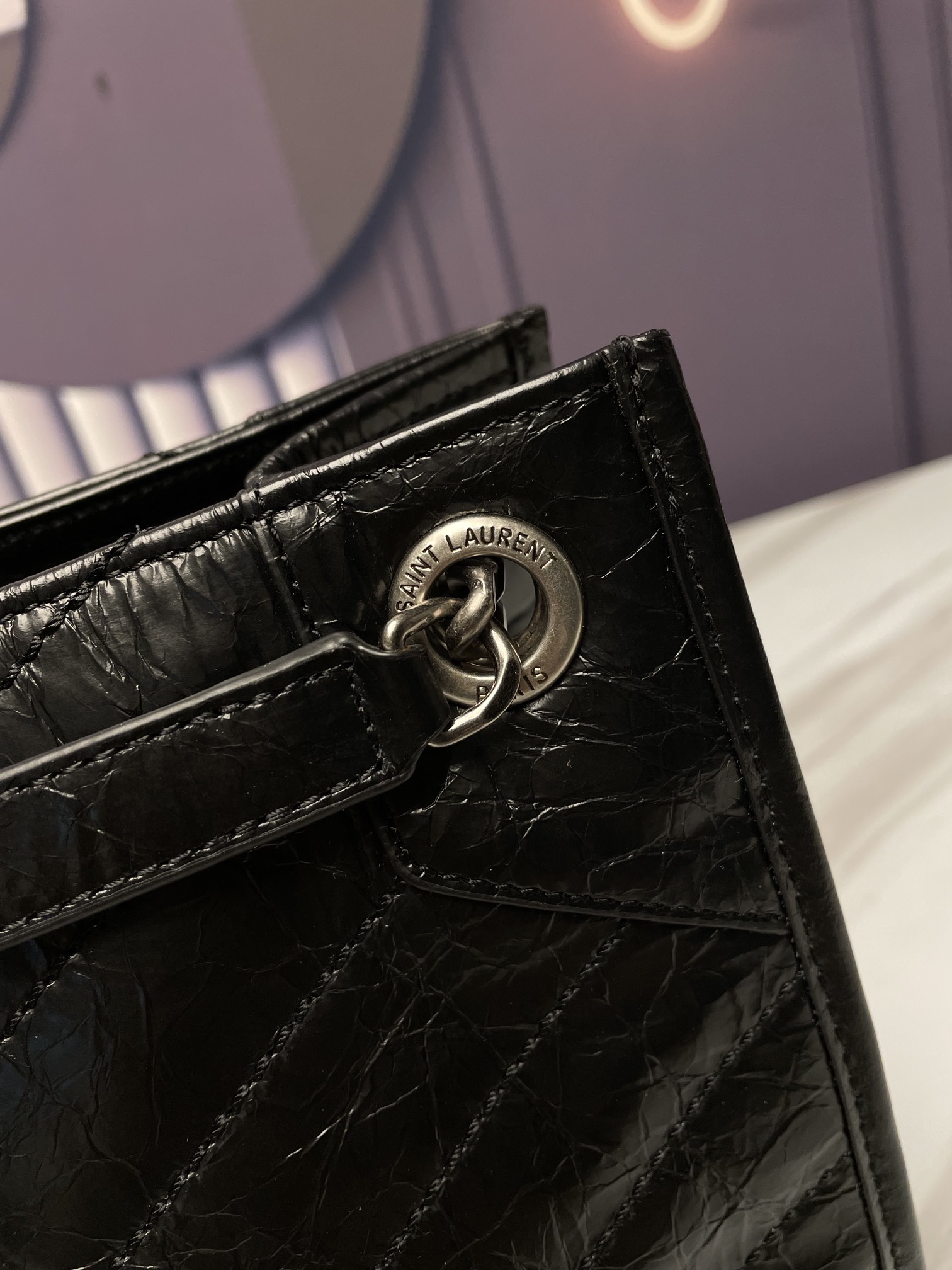 Handbags SAINT LAURENT 577999 size 33x27x11.5 cm - vstockx