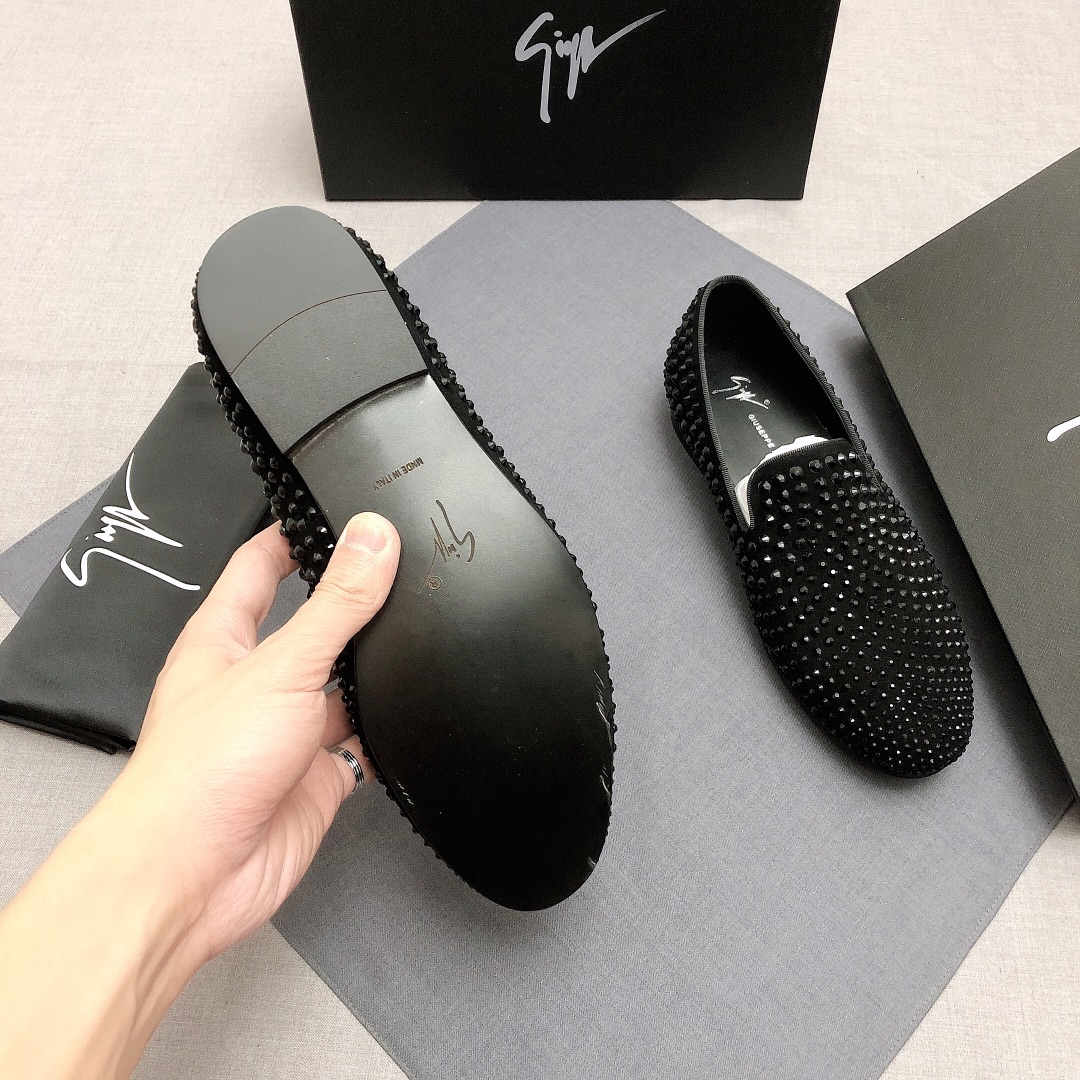 Giuseppe Zanotti Slip-on 8 - vstockx