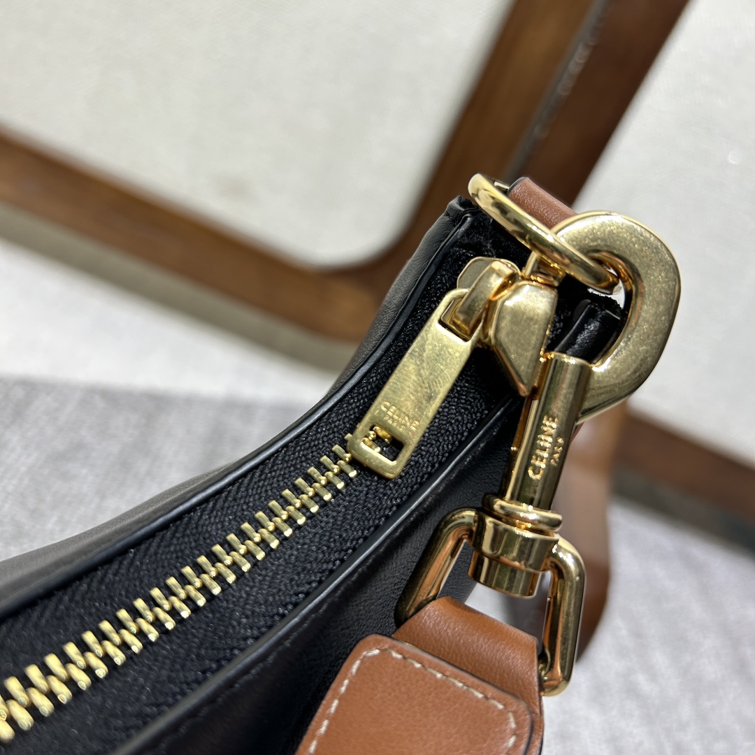 Handbags CELIN AVA STRAP 196923 size:24  13  7 cm - vstockx