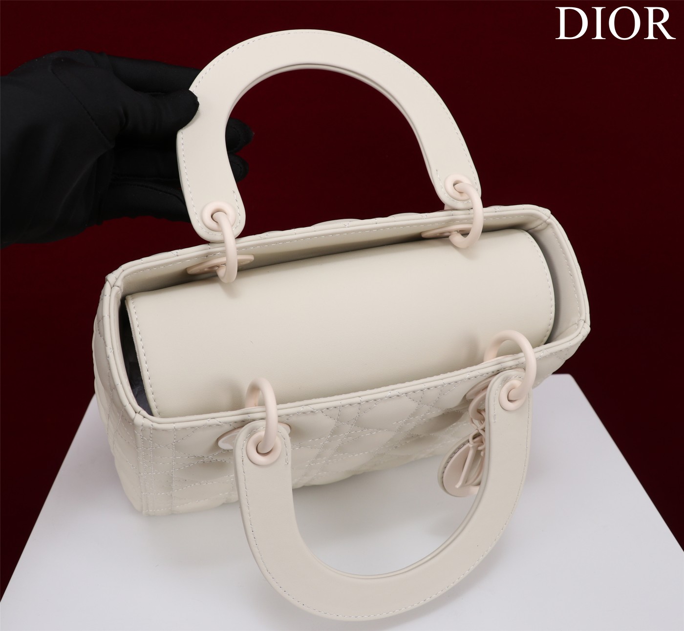 Handbag Dior M0565 size 32*24*12 cm - vstockx