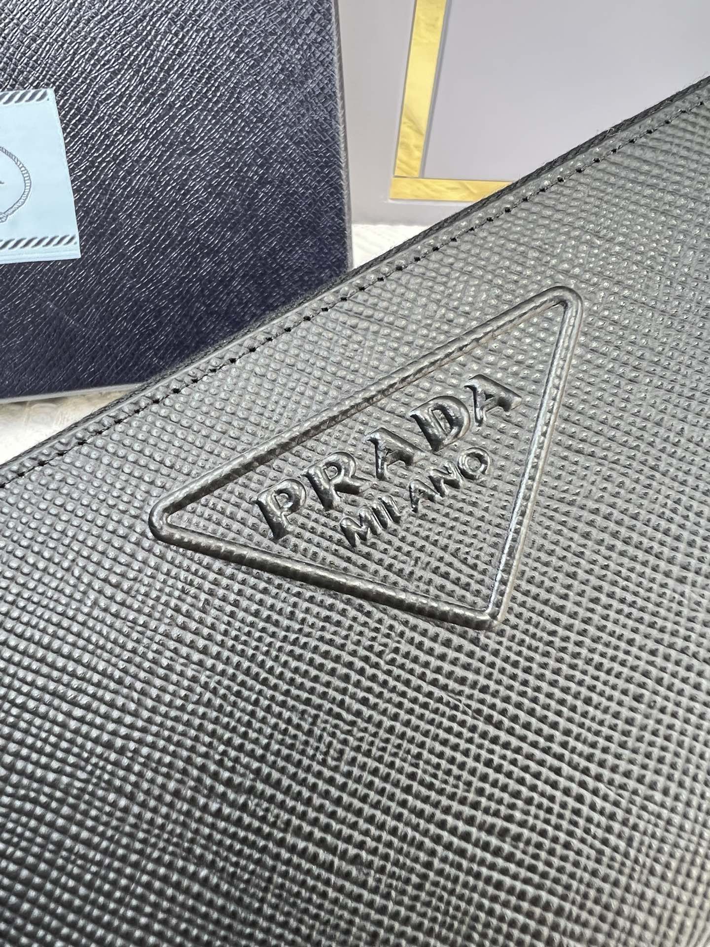 handbags prada 2ML317 20*10.3 - vstockx