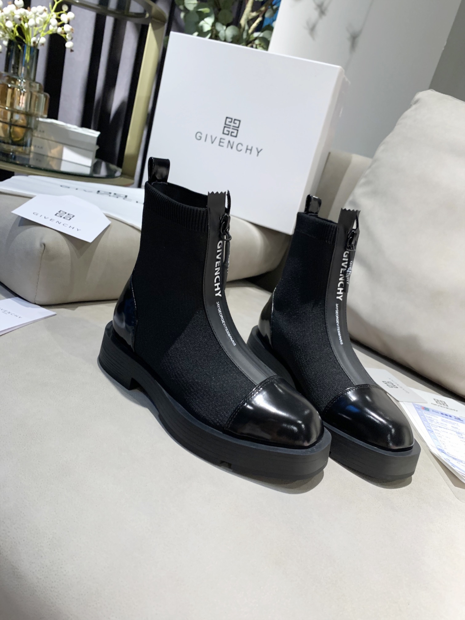 Givenchy Boots 20 - vstockx