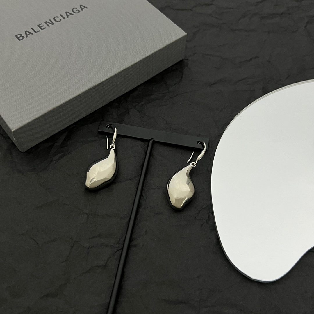 Jewelry Balenciaga 139 - vstockx