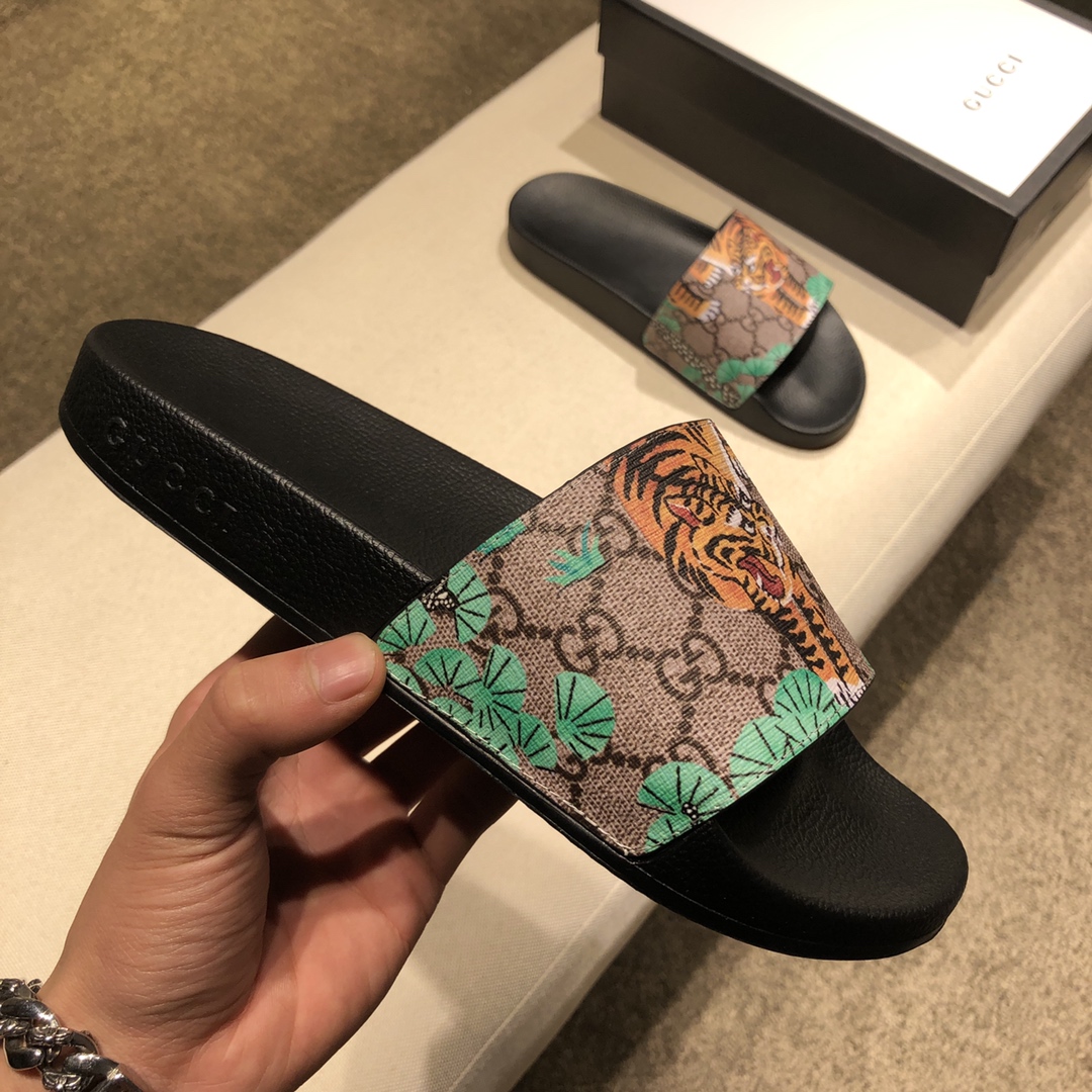 Gucci Slippers 37 - vstockx