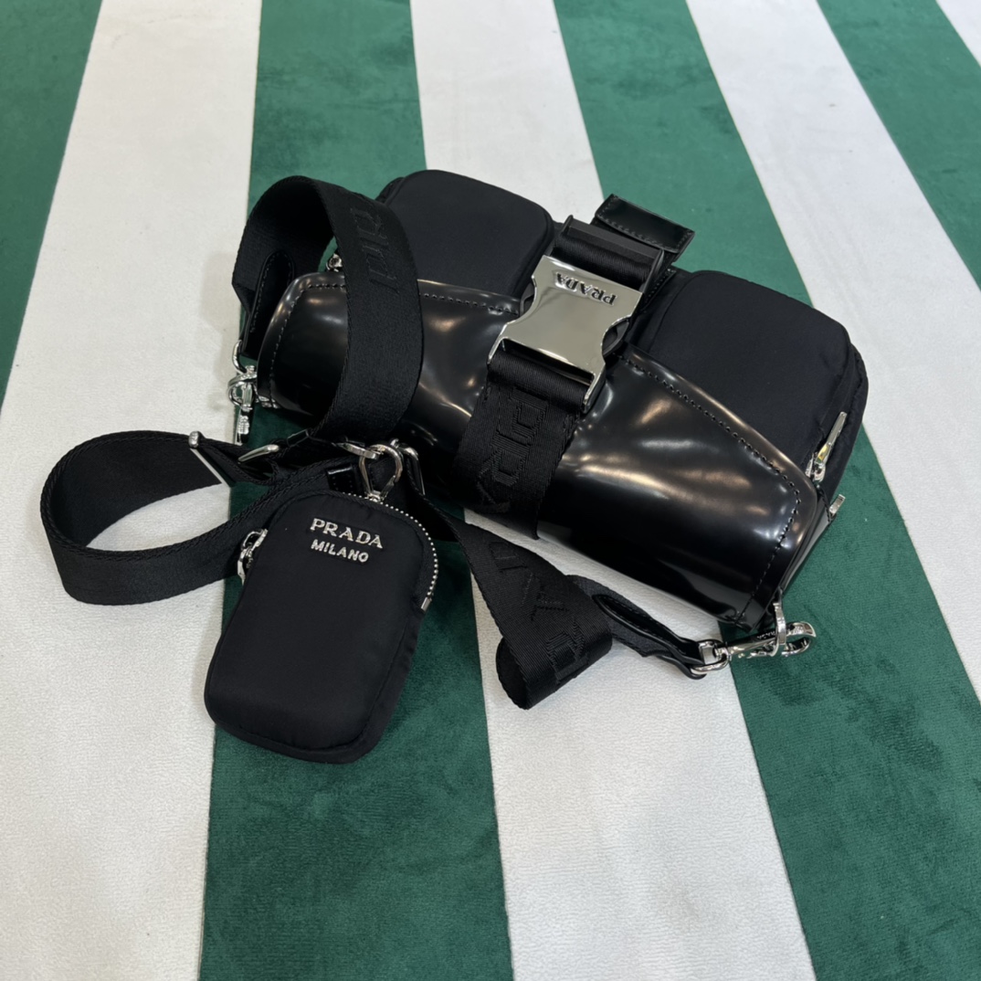 Handbags Prada 1BD295 size:22*7.5*14 cm - vstockx