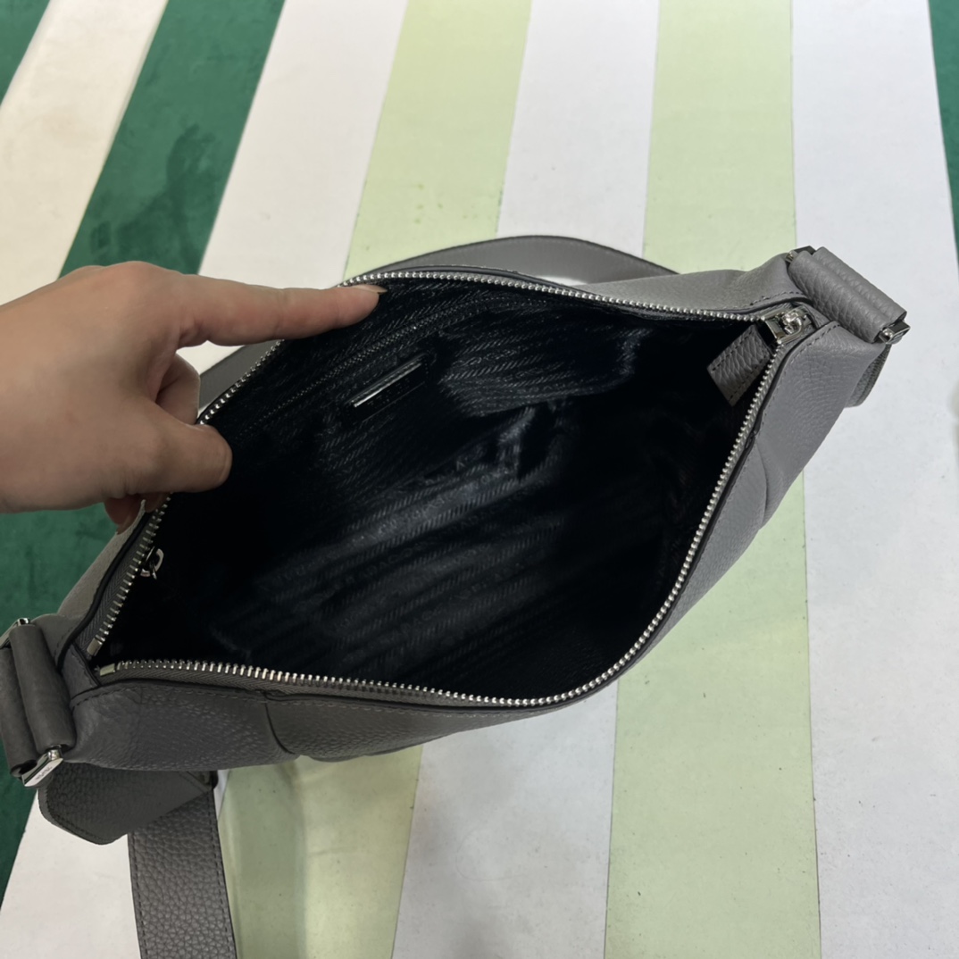 Handbags Prada 2VH165 size:23*11*26 cm - vstockx