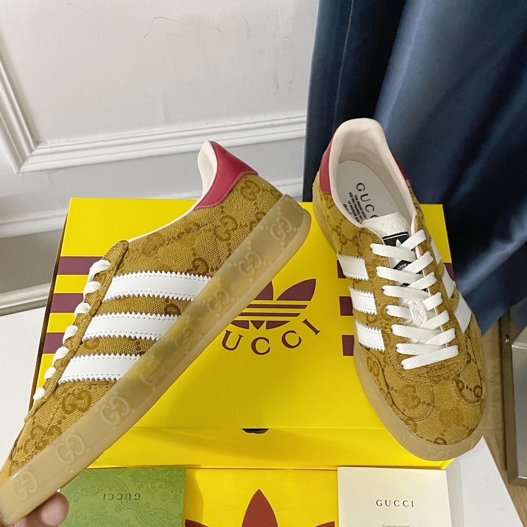 adidas x Gucci Gazelle Sneaker 6 - vstockx