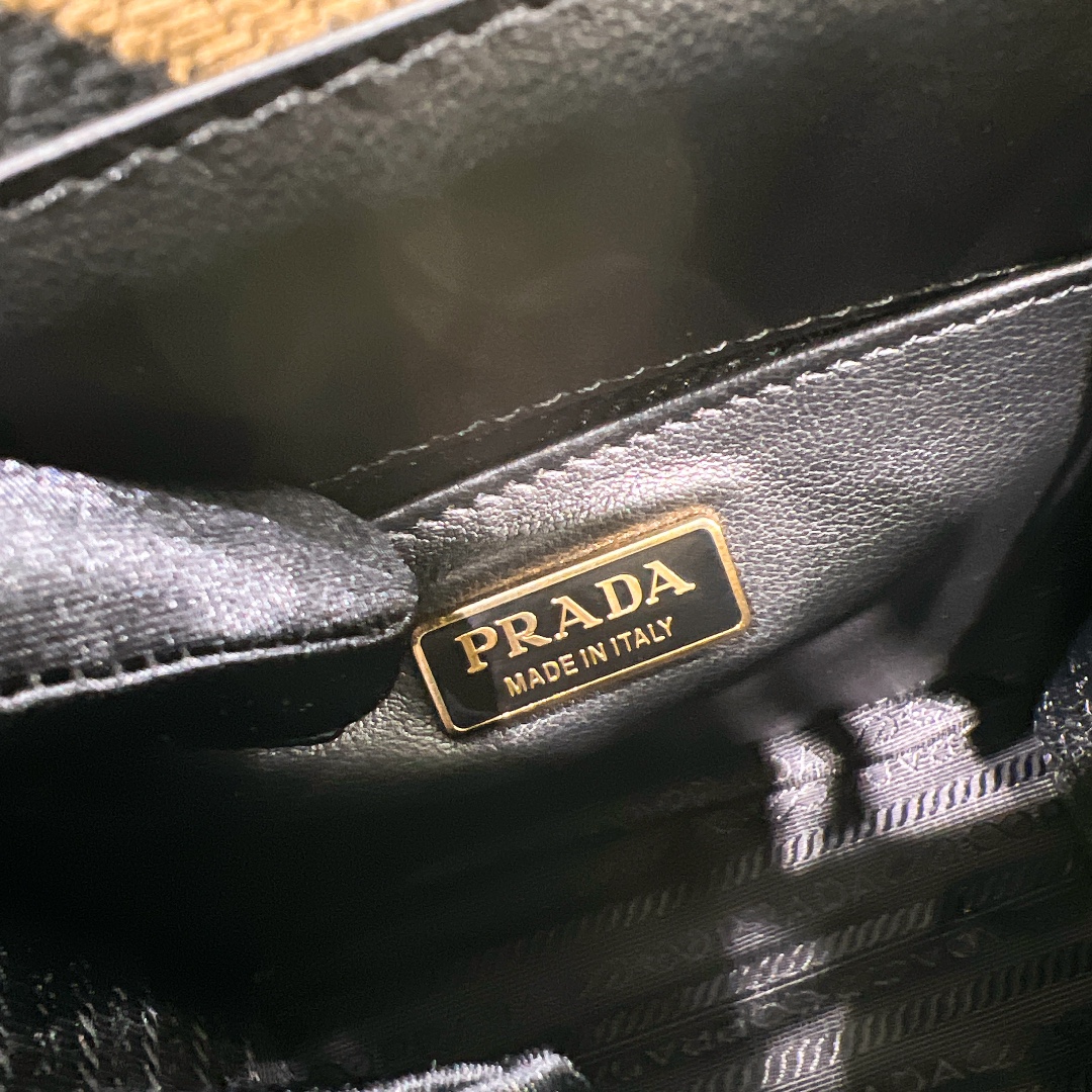 handbags prada 1BA355 19*6*7 - vstockx