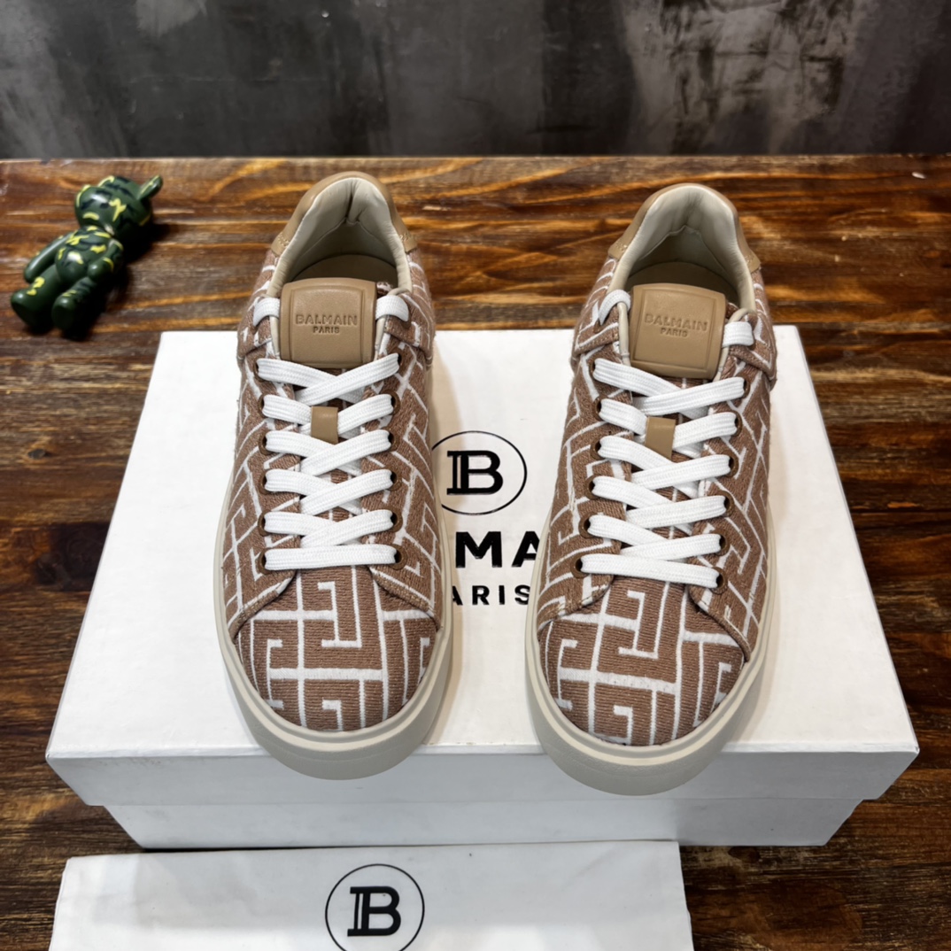 Balmain B-Court sneaker 47 - vstockx