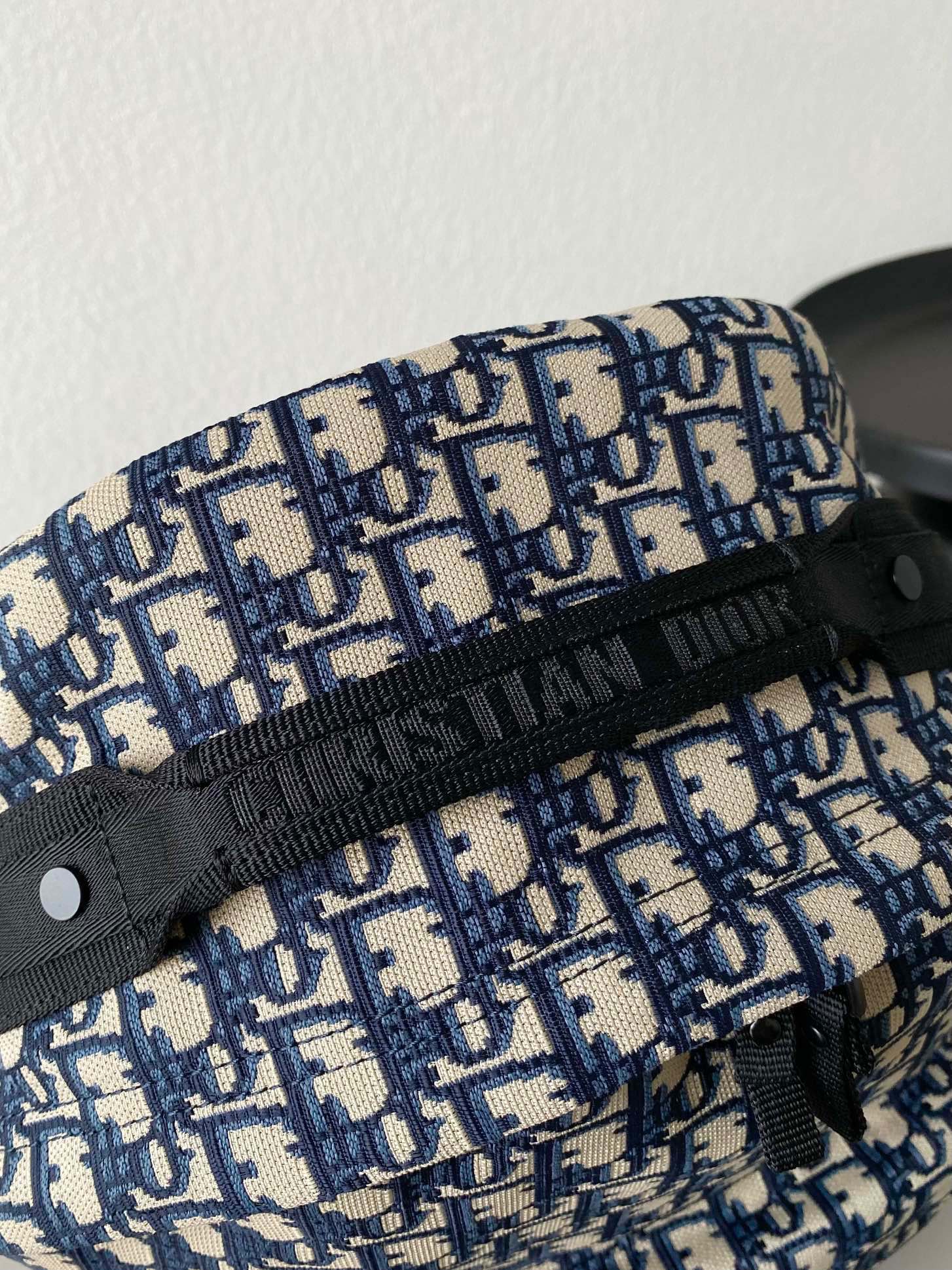 Handbags Dior   size:35  41  15 cm - vstockx