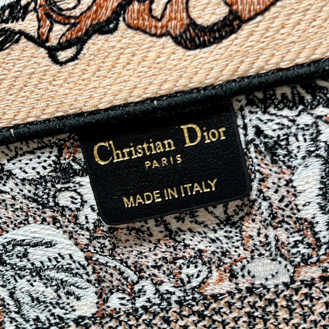 Handbag Dior 1265 size 26.5  21  14 cm - vstockx