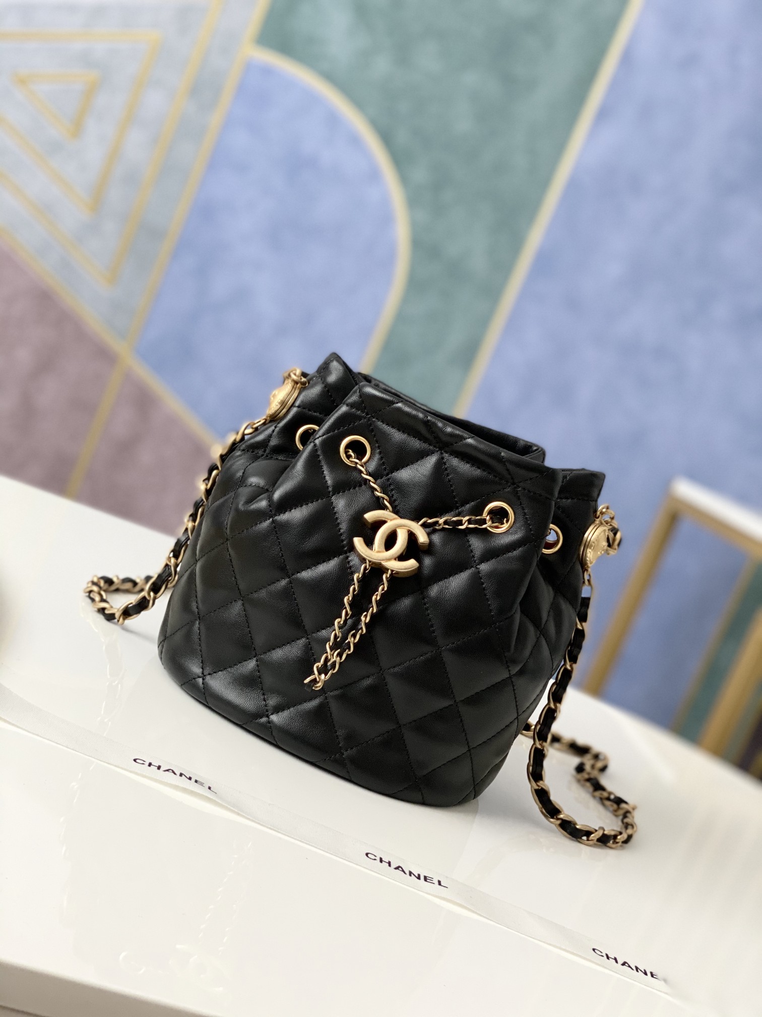 Handbag Chanel 2057 size 20*23*13 cm - vstockx