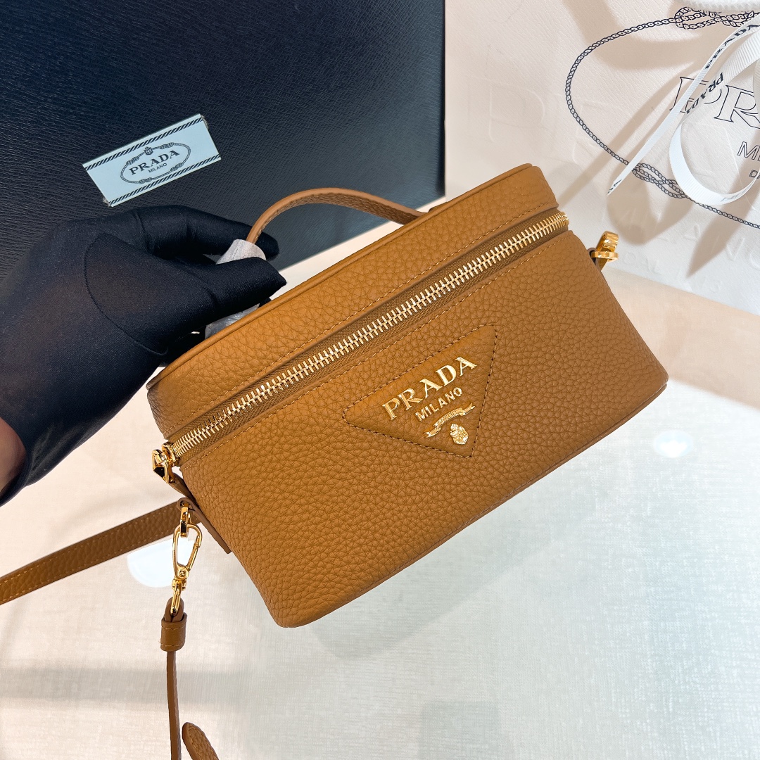 handbags prada 1BH202 18*11.5*7.5 - vstockx