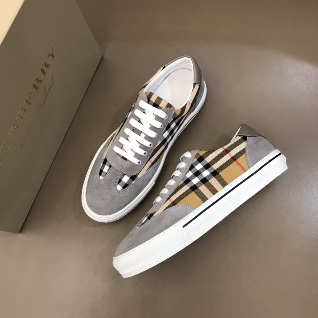 Burberry Perforated Check Sneaker 54 - vstockx