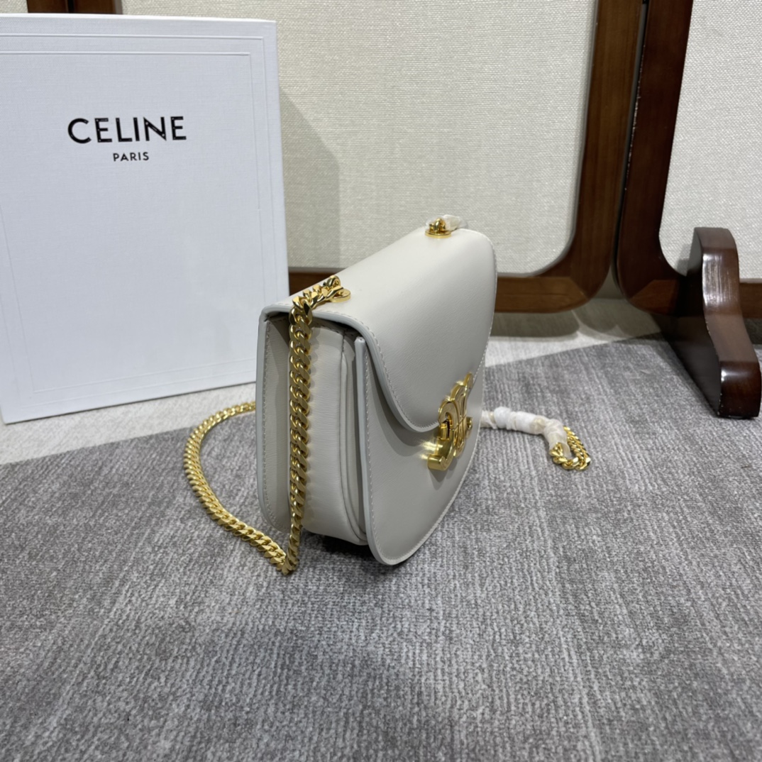 Handbags Hermes 110973 size:19 X 15 X 6 cm - vstockx
