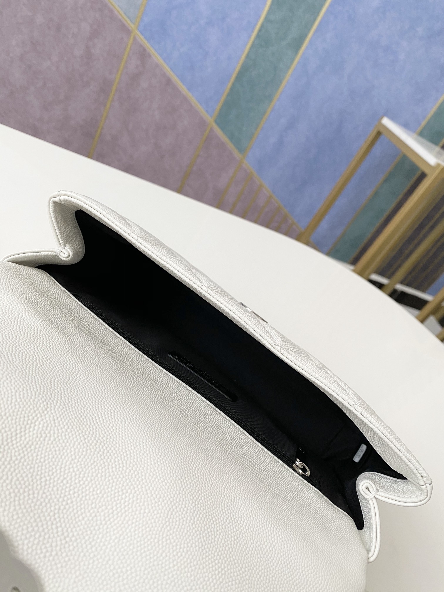 Handbag Chanel 2303 size 24x16.5x7 cm - vstockx