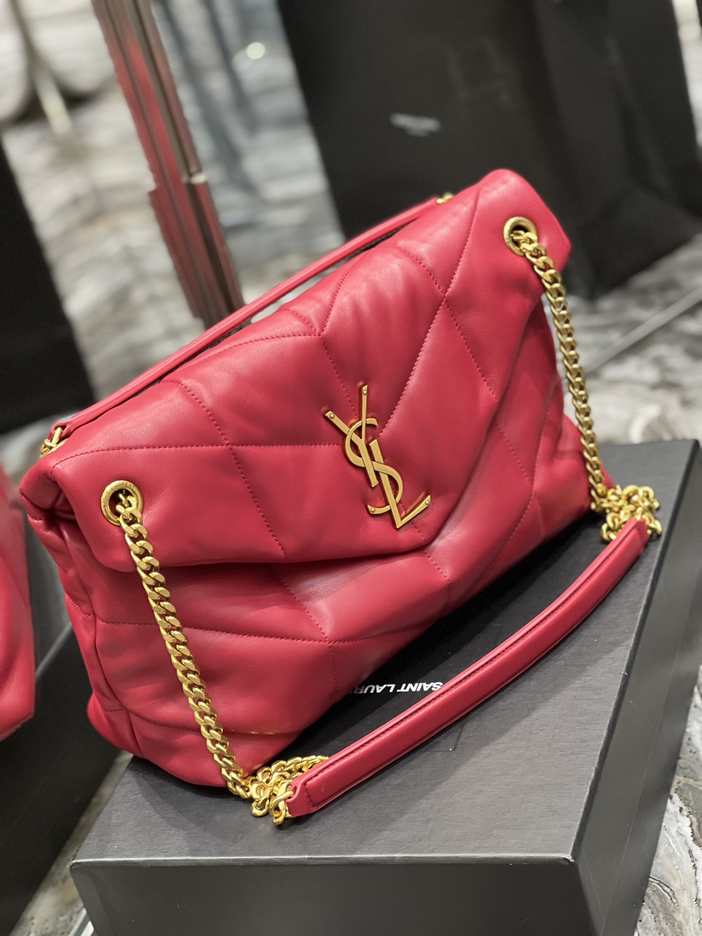 Handbags SAINT LAURENT 577475 size 35x23x13.5 cm - vstockx