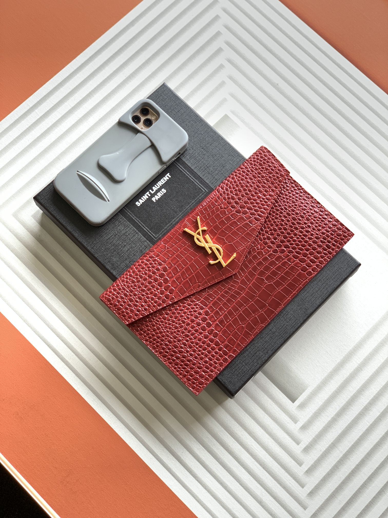 Handbags SAINT LAURENT 565739 size 27  16  2 cm - vstockx