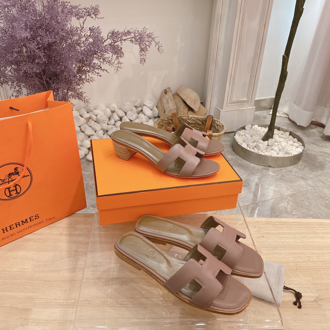 Hermes Sandals 53 - vstockx