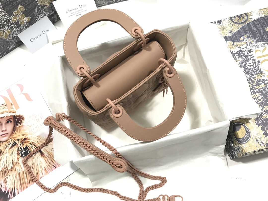 Handbag Dior M0505 size 17 x 15 x 7 cm - vstockx