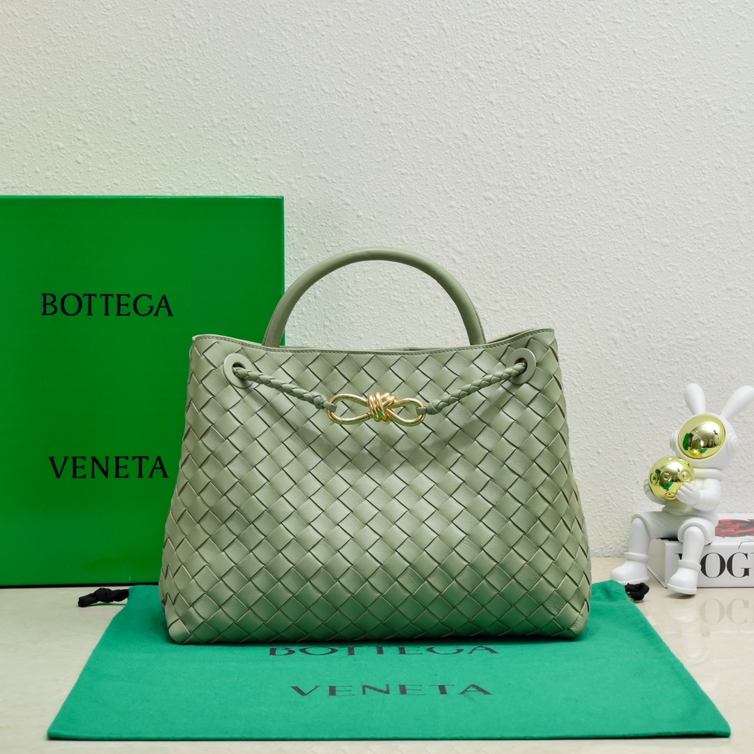 Handbags Bottega Veneta BvWallace 7748# size:22x13x9.5 cm - vstockx