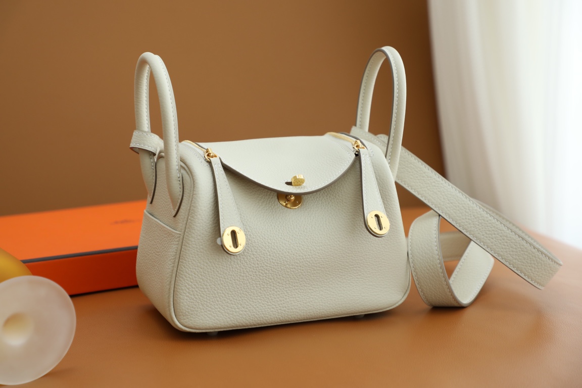 Handbags HermesLindy mini tc - vstockx