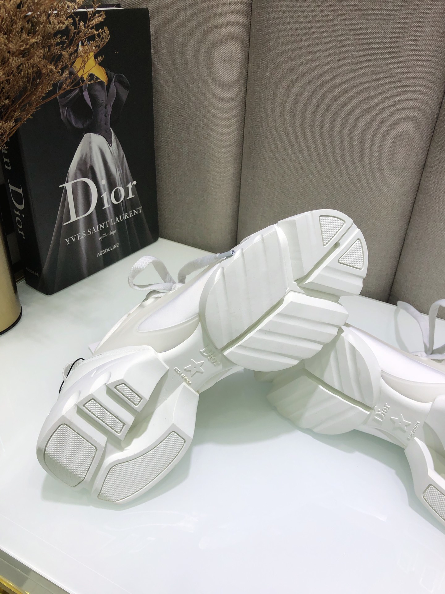 Dior D Connect White Neoprene (W) - vstockx