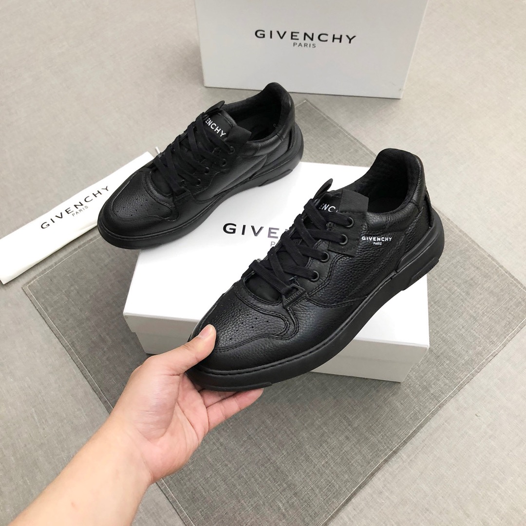 Givenchy Wing Sneakers 5 - vstockx