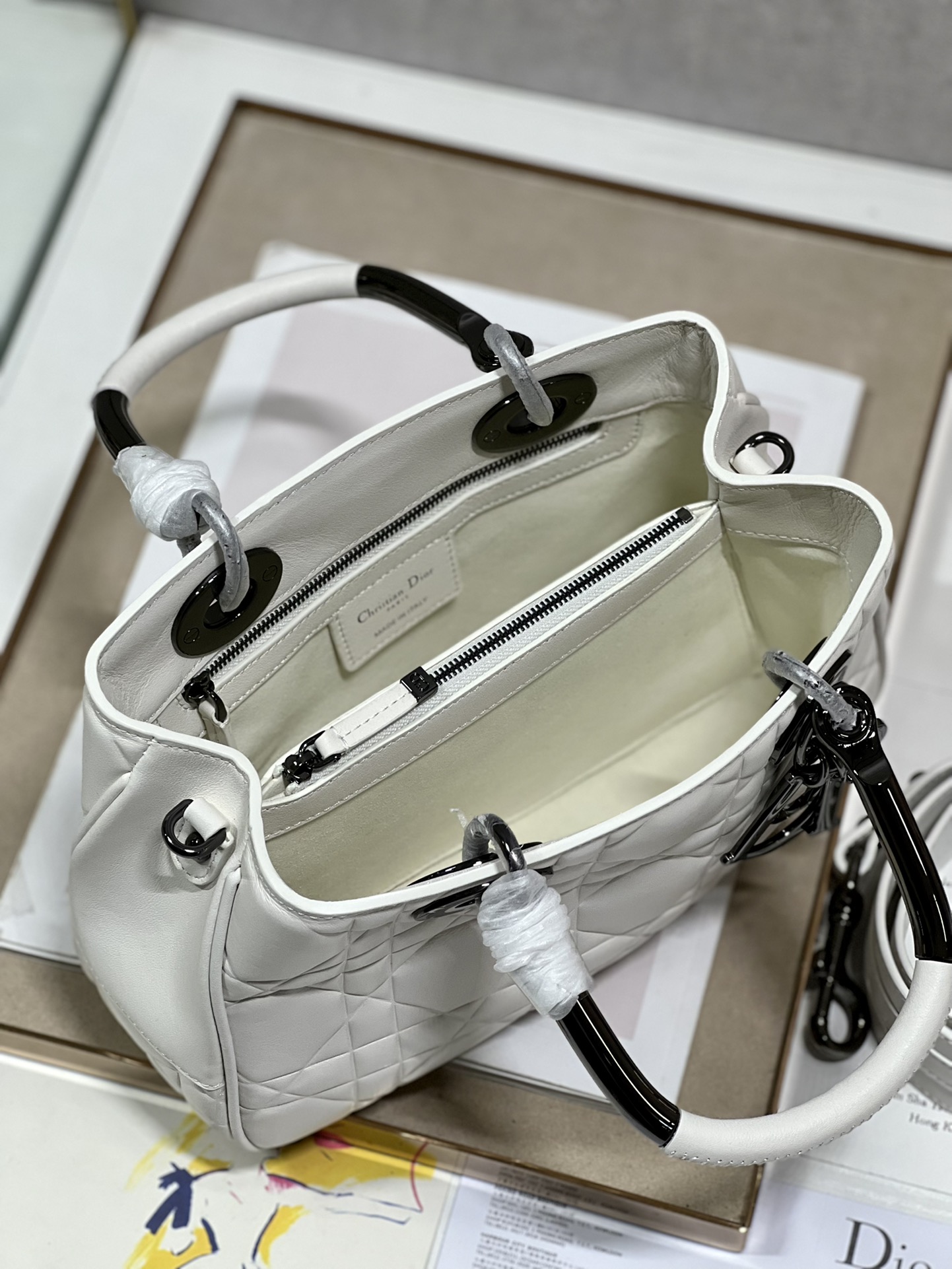 Handbag Dior 1202 size 28  28  9.5 cm - vstockx