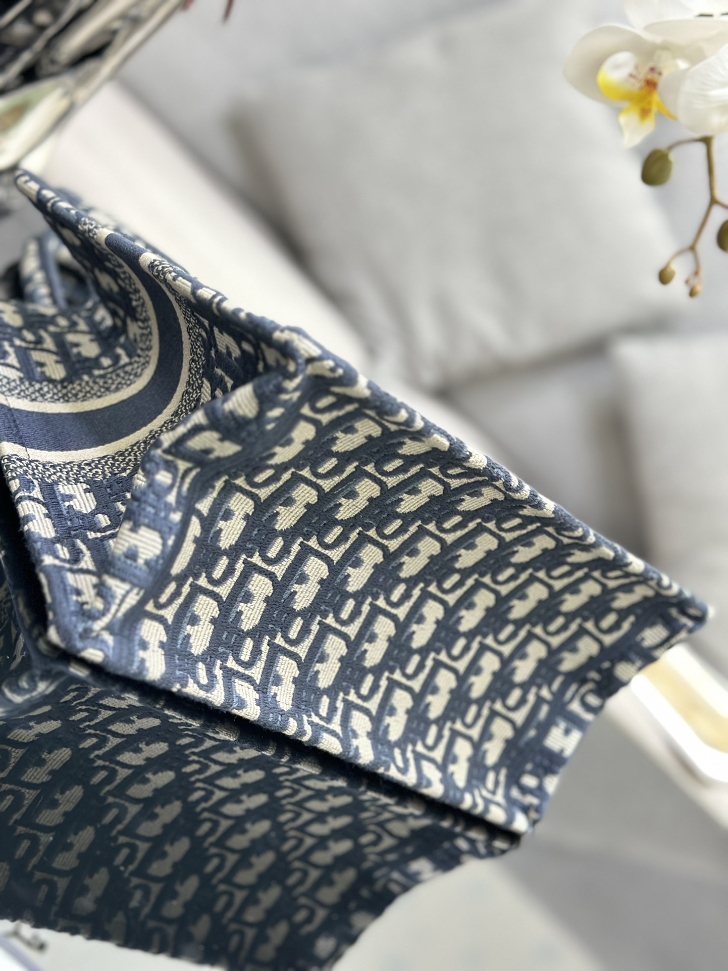 Handbag Dior M1286 size 26.5 x 21 x 14 cm - vstockx