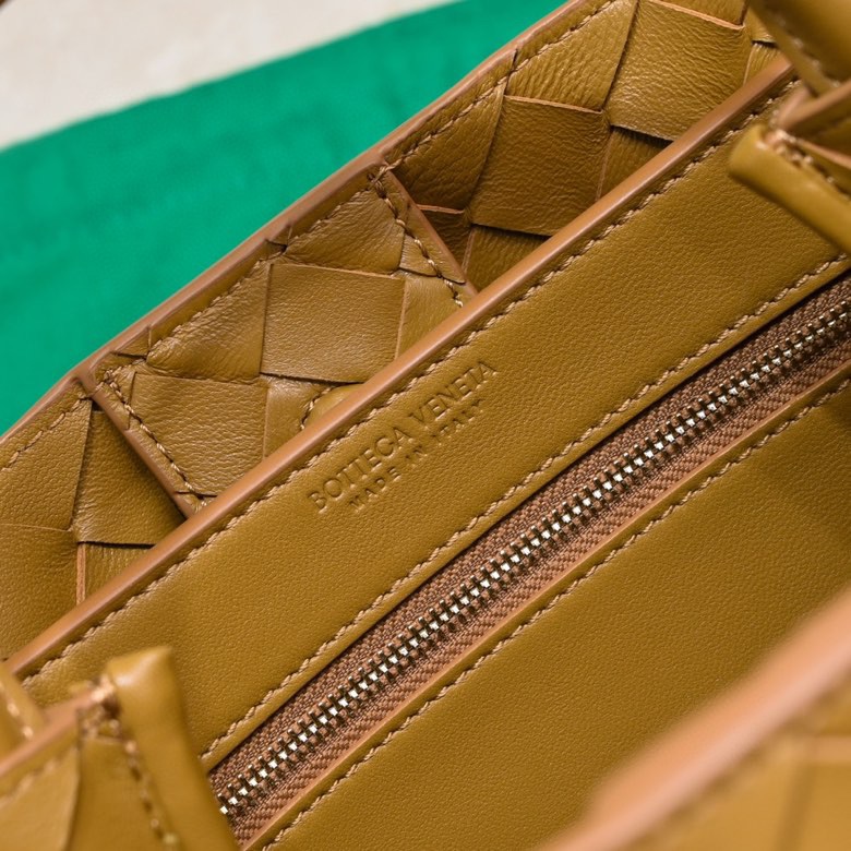 Handbags Bottega Veneta 7463 size:25*20*10 cm - vstockx